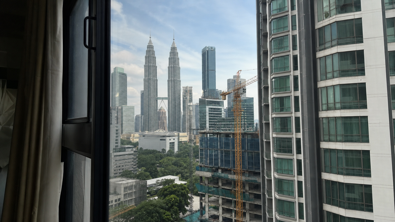 KLCC 塔景单位值得支付多少溢价？买前应考虑的风险：主题场景实拍风格图片 2